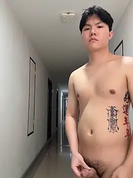 Snapshot of thehornyboyz chatting on 10-25-25, 04:09 thehornyboyz online show from 10-25-25, 04:09