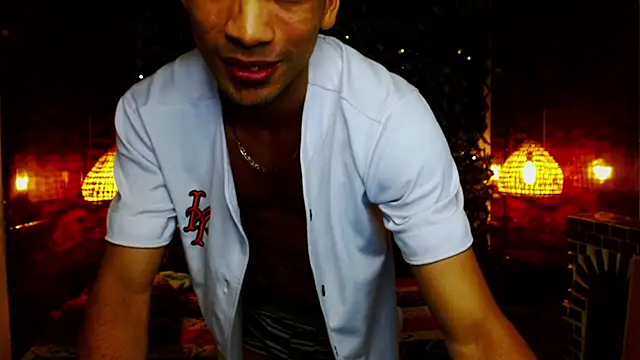 Snapshot of SonicJ25 chatting on 01-11-25, 04:06 SonicJ25 online show from 01-11-25, 04:06