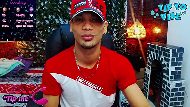 Snapshot of SonicJ25 chatting on 02-08-25, 03:41 SonicJ25 online show from 02-08-25, 03:41