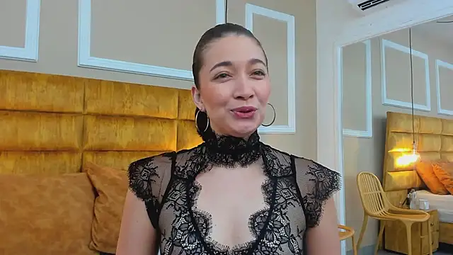 Snapshot of adarussell chatting on 03-18-25, 01:20 adarussell online show from 03-18-25, 01:20