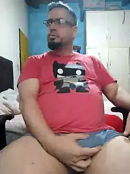 Snapshot of MrBig_2024 chatting on 12-17-24, 10:32 MrBig 2024 online show from 12-17-24, 10:32