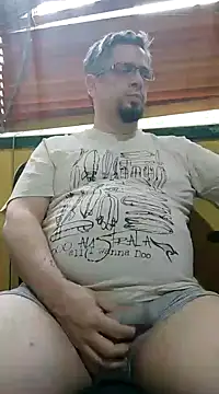 Snapshot of MrBig_2024 chatting on 01-24-25, 08:32 MrBig 2024 online show from 01-24-25, 08:32