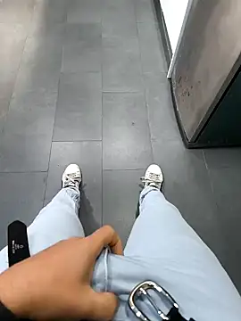 cricrimsBarcelona online show from 12-30-24, 07:26