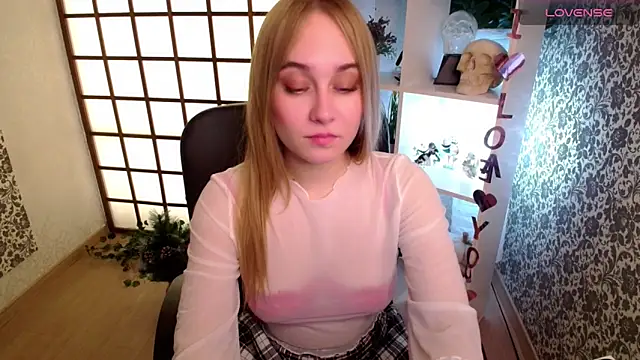 LianaBright online show from 12-25-24, 02:25