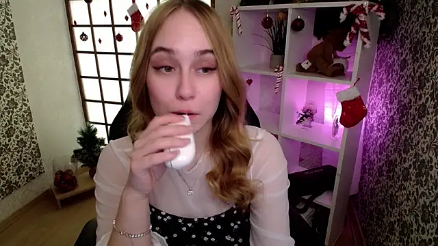 LianaBright online show from 01-16-25, 05:32