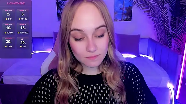 LianaBright online show from 03-18-25, 12:14