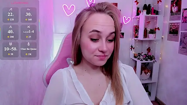 LianaBright online show from 05-20-26, 01:45