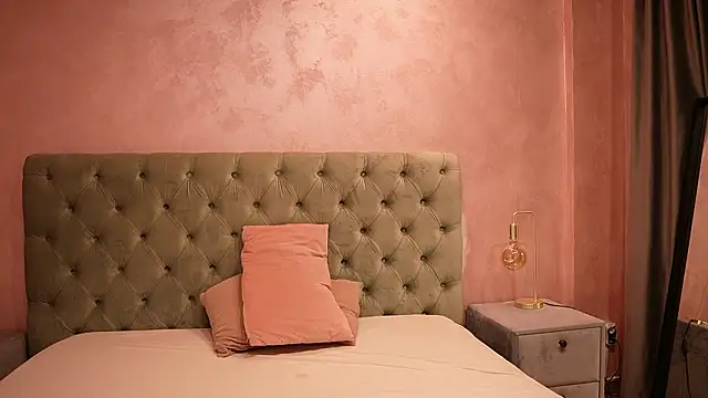 LucyWilow online show from 02-06-26, 05:34