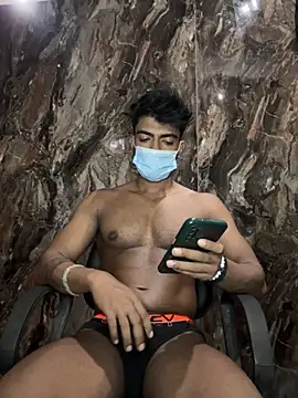 rony6663 online show from 11-05-25, 09:42