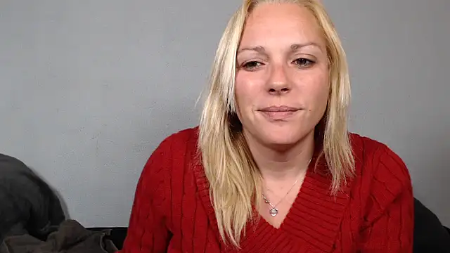 Doucelouve9 online show from 02-10-26, 05:17