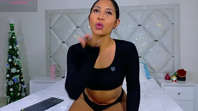 Snapshot of Anna_risse chatting on 12-05-25, 05:38 Anna risse online show from 12-05-25, 05:38