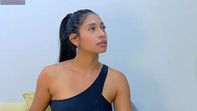 Snapshot of Anna_risse chatting on 02-12-26, 05:46 Anna risse online show from 02-12-26, 05:46