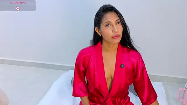 Snapshot of Anna_risse chatting on 04-14-26, 05:13 Anna risse online show from 04-14-26, 05:13