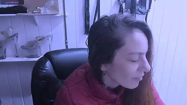 jessiburningheels online show from 04-29-26, 09:46