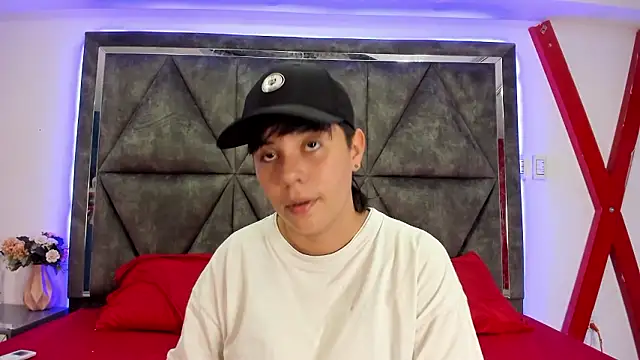 AbbySmiitth  online show from 02-17-26, 06:47