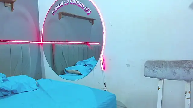 minimi naty online show from 01-15-25, 07:23