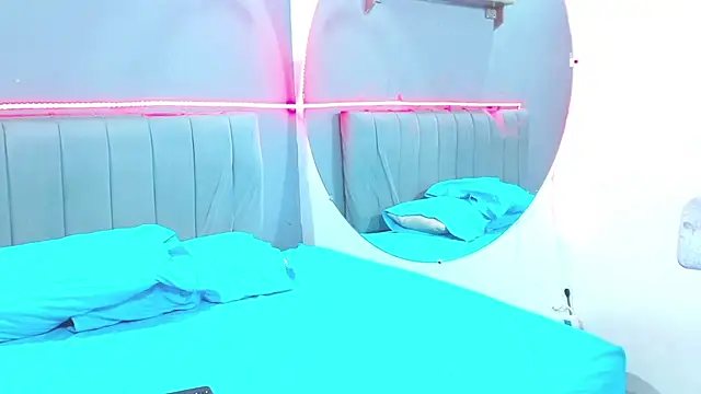 minimi naty online show from 01-15-25, 10:24