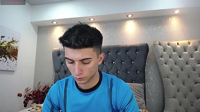 Snapshot of MrWilliseo chatting on 01-12-25, 07:31 MrWilliseo online show from 01-12-25, 07:31