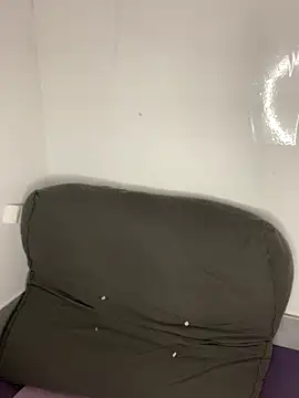 lixiaoshuai8 online show from 11-27-25, 06:26