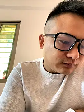 lixiaoshuai8 online show from 12-05-25, 04:43