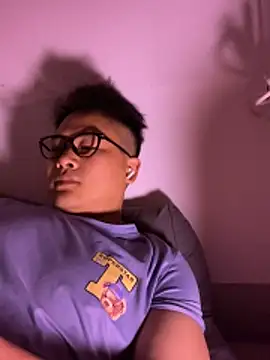 lixiaoshuai8 online show from 02-25-26, 04:05