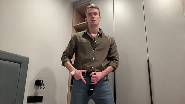 cute mark online show from 10-26-25, 06:03