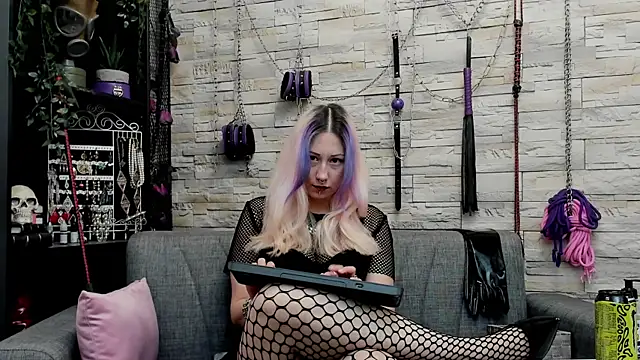 CruelMistress online show from 12-04-25, 12:20