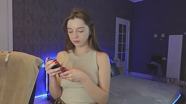 DinaCandy online show from 02-14-25, 02:33