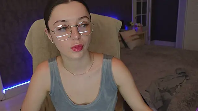 DinaCandy online show from 03-09-25, 02:43