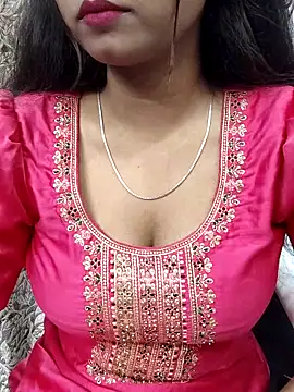 Snapshot of Ishaani_0 chatting on 03-19-25, 10:33 Ishaani 0 online show from 03-19-25, 10:33