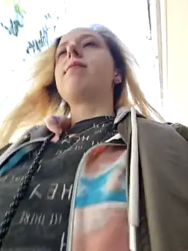 Snapshot of Public_Katrisha chatting on 11-08-25, 01:22 Public Katrisha online show from 11-08-25, 01:22