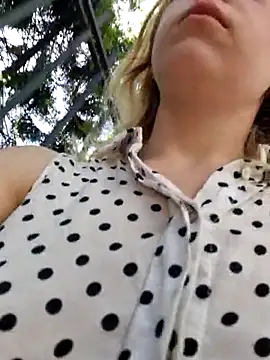 Snapshot of Public_Katrisha chatting on 11-26-25, 01:45 Public Katrisha online show from 11-26-25, 01:45