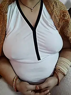 milf-kaira online show from 12-11-24, 08:47