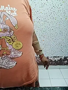 milf-kaira online show from 01-15-25, 04:04