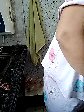 milf-kaira online show from 01-25-25, 11:44