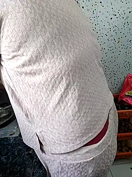 milf-kaira online show from 03-10-25, 04:49