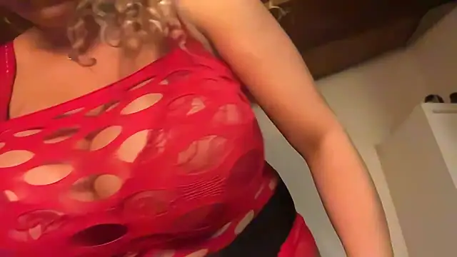 SCARLET-SANTANA online show from 02-18-26, 10:06