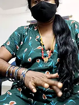 Snapshot of Tamilrojanew chatting on 04-21-26, 04:34 Tamilrojanew online show from 04-21-26, 04:34