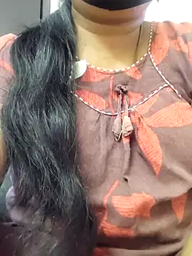 Snapshot of Tamilrojanew chatting on 06-29-26, 10:37 Tamilrojanew online show from 06-29-26, 10:37