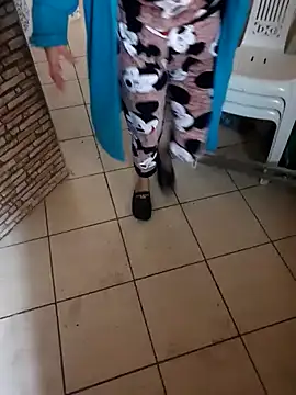 Snapshot of nouramaroc chatting on 01-22-25, 04:33 nouramaroc online show from 01-22-25, 04:33