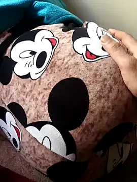 Snapshot of nouramaroc chatting on 01-23-25, 10:11 nouramaroc online show from 01-23-25, 10:11