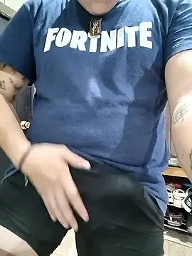 Snapshot of tripexnte chatting on 04-13-26, 01:00 tripexnte online show from 04-13-26, 01:00