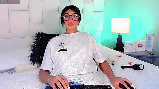 ValentinaMarinn online show from 03-05-25, 02:46