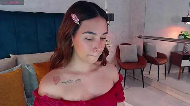 AdeleAndersonn online show from 10-31-25, 05:47