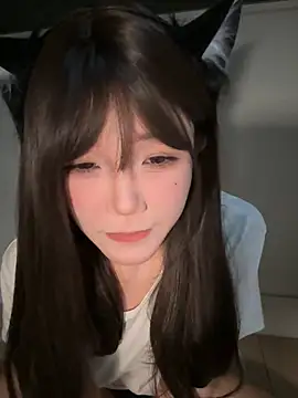 Snapshot of buluuuuuu chatting on 12-15-24, 03:09 buluuuuuu online show from 12-15-24, 03:09