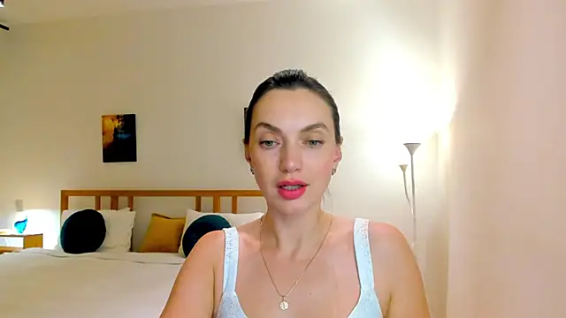 LovelyeeMia online show from 12-12-24, 07:37