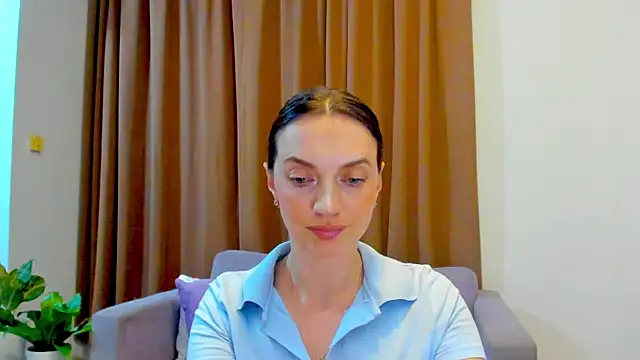 LovelyeeMia online show from 10-17-25, 12:08