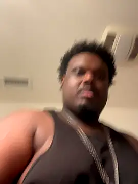 Snapshot of BigBossaNova69 chatting on 09-10-25, 06:02 BigBossaNova69 online show from 09-10-25, 06:02