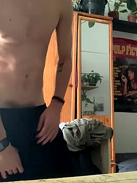 Snapshot of yagoSanchez01 chatting on 10-31-25, 11:55 yagoSanchez01 online show from 10-31-25, 11:55