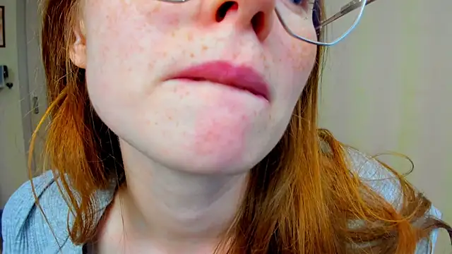 Fire Luna online show from 10-03-25, 08:22